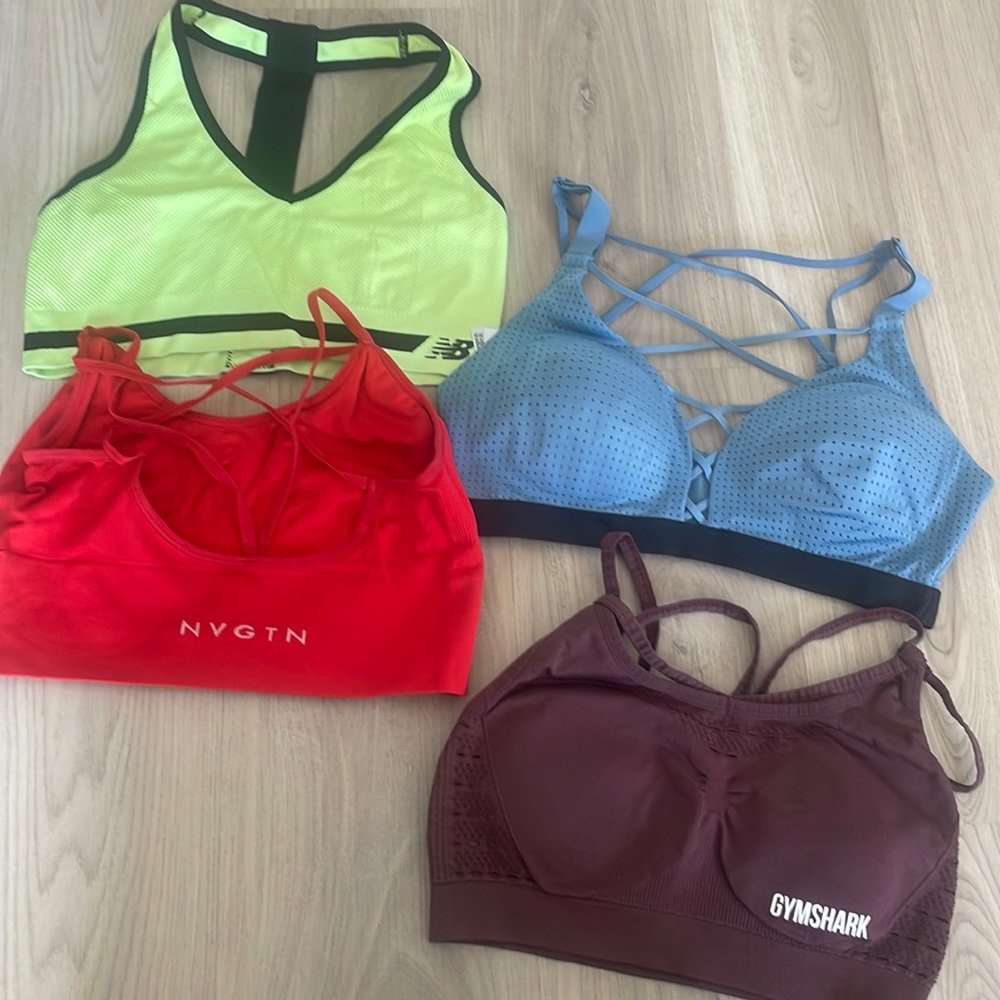 Sports bras X4
